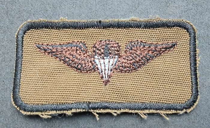 **Border War : 1980s SWATF Nutria Static-Line Parachute Qualification Badge.**