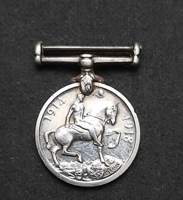 **WW1: .925 Silver Miniature British War Medal N/R (4,5g)**