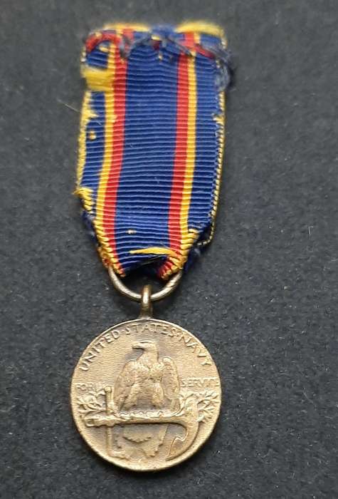 **RARE: U.S. Navy Yangtze Service Miniature Medal w/ Silk Ribbon. **