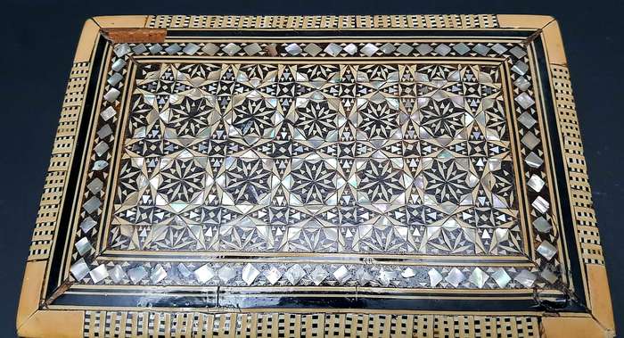 **STUNNING: Mid-20 th Century North African Marquetry Jewellery Box w/ M/ of Pearl Inlay**