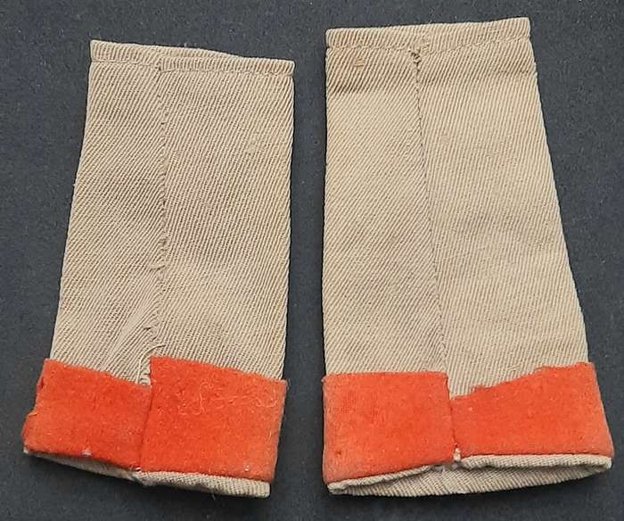 **WW2 UDF: Lieutenant Khaki Rank Slip-On Insignia w/ Volunteer Tabs x2 .**