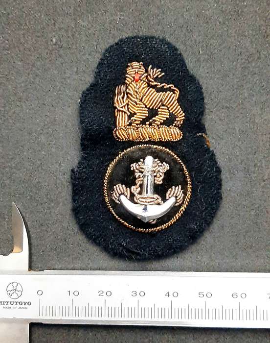 **Border War : 1970s SA Navy Bullion Embroidered Ratings Cap Badge #2**