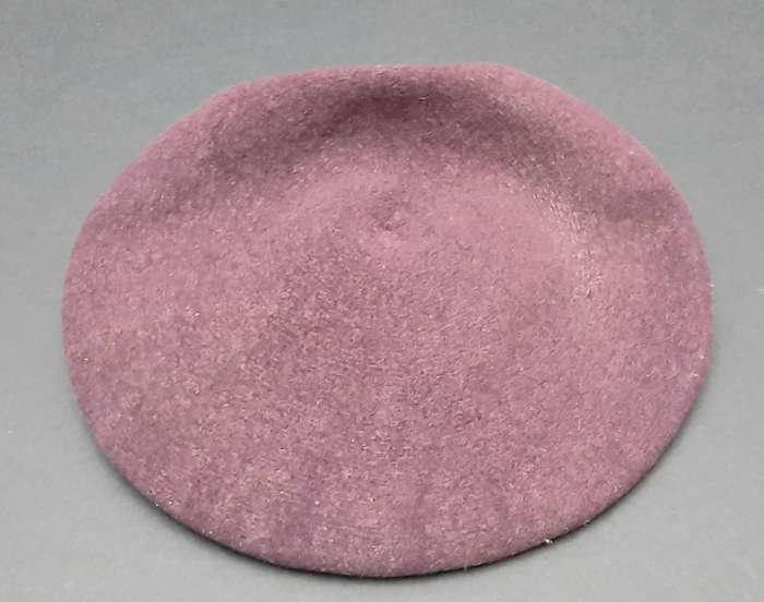 ** Early 1990s SADF: 1 Parachute Battalion Beret w/ Embroidered Unit Insignia ( 55) (USED).**