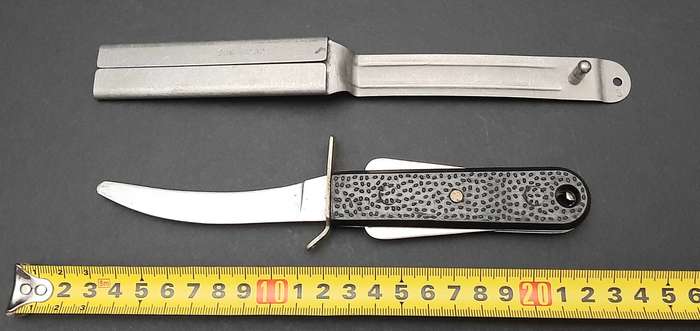 1970s RAF MK3 Pilot's Survival/Release Gravity Knife with Scabbard