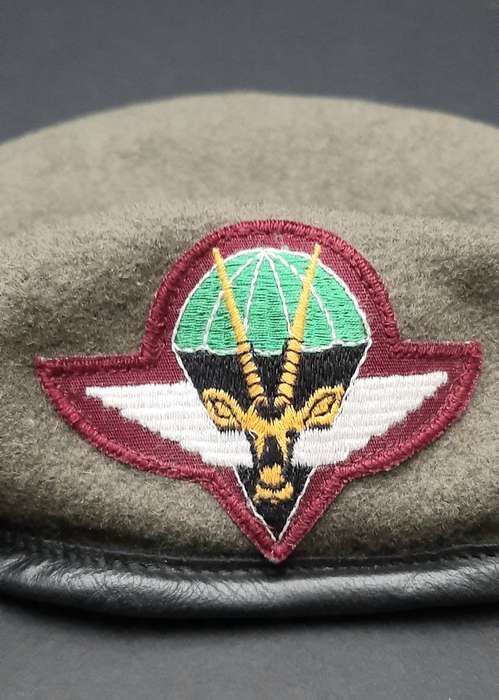 **Border War : 1980s SWATF Unissued Parachute Battalion Beret w/ Embroidered Insignia(59)**