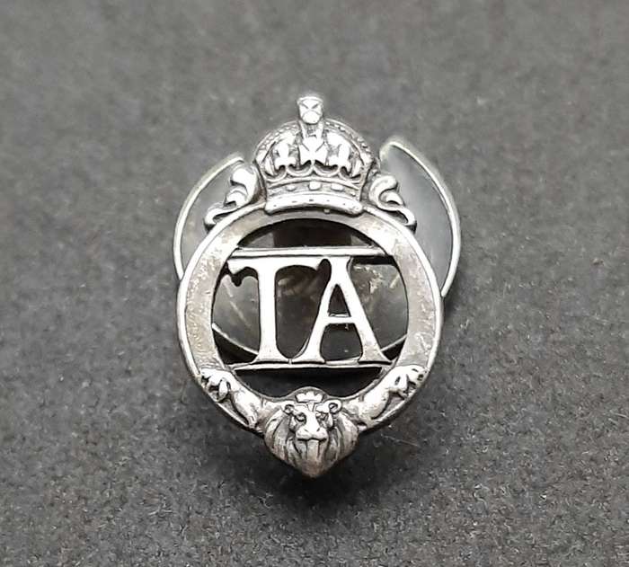 **RARE: WW2 British  .925 Silver Territorial Army Affiliation Button Badge (Numbered).**