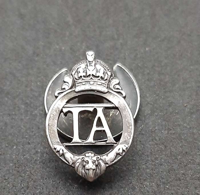 **RARE: WW2 British  .925 Silver Territorial Army Affiliation Button Badge (Numbered).**