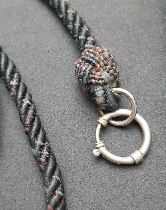 **WW2 British: King's Royal Rifle Corps R.S.M / W.O. 2 Regimental Lanyard (62cm).**