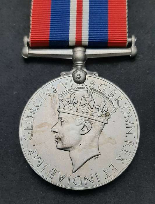 **WW2: British 1939-45 War Medal w/ Ribbon (British Issue).**