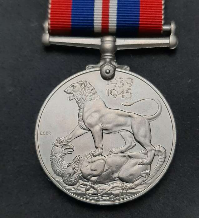 **WW2: British 1939-45 War Medal w/ Ribbon (British Issue).**