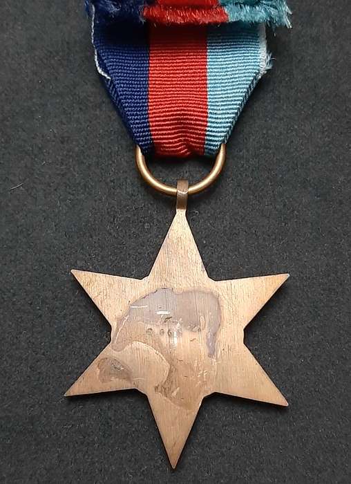 **WW2: 1939-45 Star Campaign Medal w/ Ribbon (British Issue).**