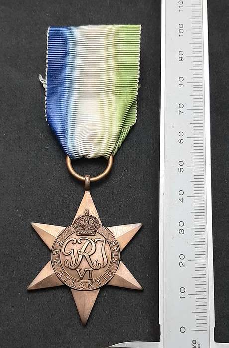 ** RARE WW2: British Atlantic Star Campaign Medal w/ Silk Ribbon (Ex-Mount).**