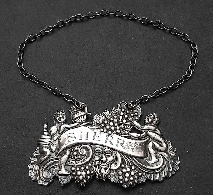 STUNNING: .925 Silver English 'Dionysian' Sherry Decanter Collar (11.77g).