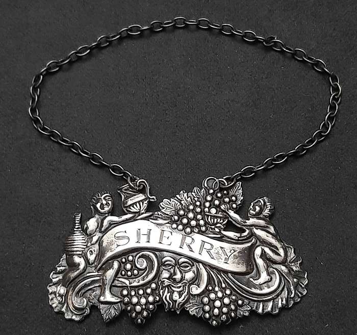 STUNNING: .925 Silver English 'Dionysian' Sherry Decanter Collar (11.77g).