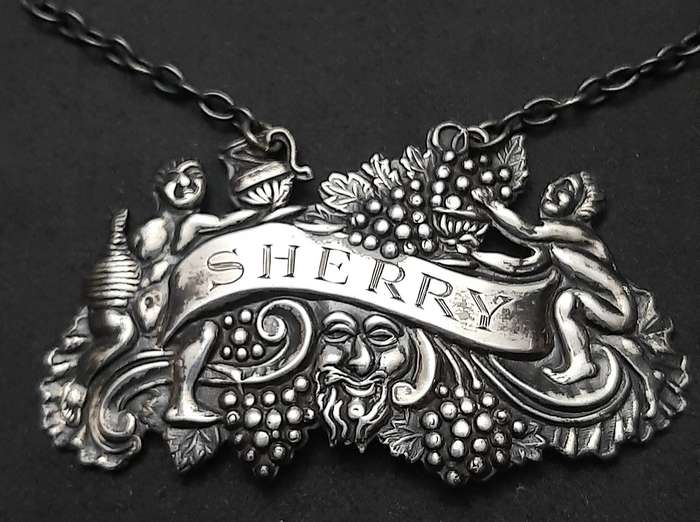 STUNNING: .925 Silver English 'Dionysian' Sherry Decanter Collar (11.77g).