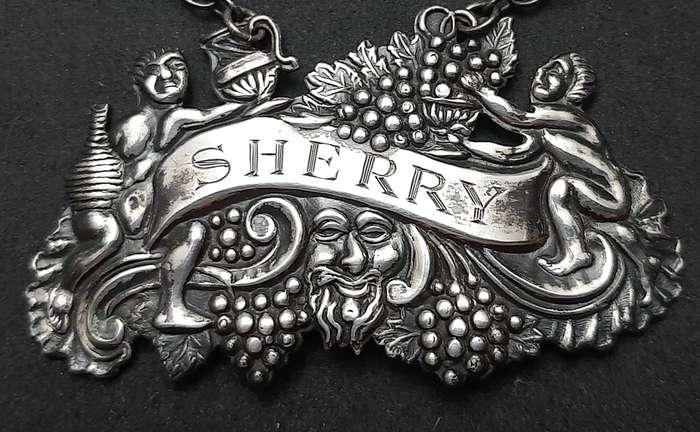 STUNNING: .925 Silver English 'Dionysian' Sherry Decanter Collar (11.77g).