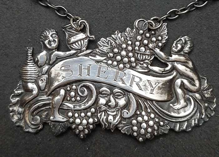 STUNNING: .925 Silver English 'Dionysian' Sherry Decanter Collar (11.77g).