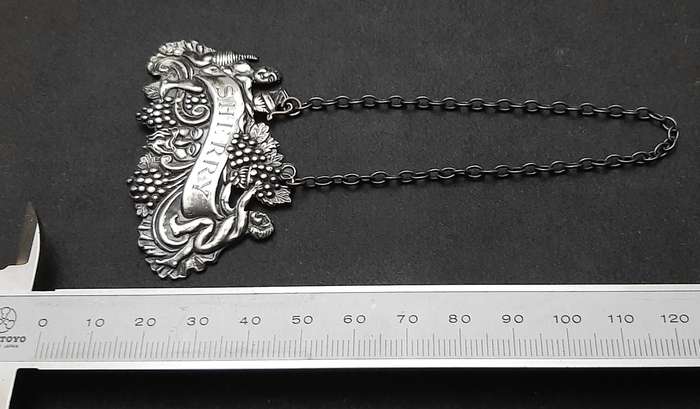 STUNNING: .925 Silver English 'Dionysian' Sherry Decanter Collar (11.77g).