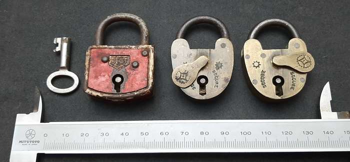 Lot : Early 20th Century - European Brass 'Trap Door' Locks & Steel Padlock ( 3 x Pcs).