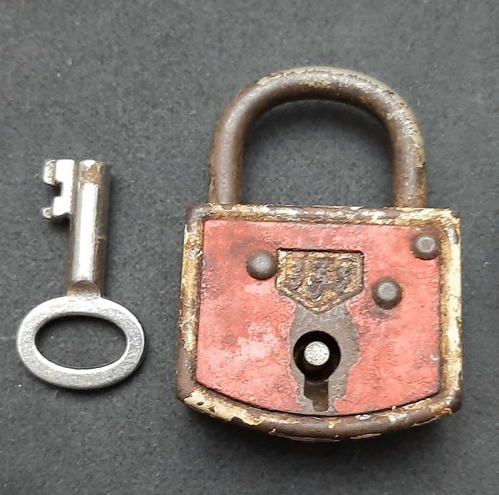 Lot : Early 20th Century - European Brass 'Trap Door' Locks & Steel Padlock ( 3 x Pcs).