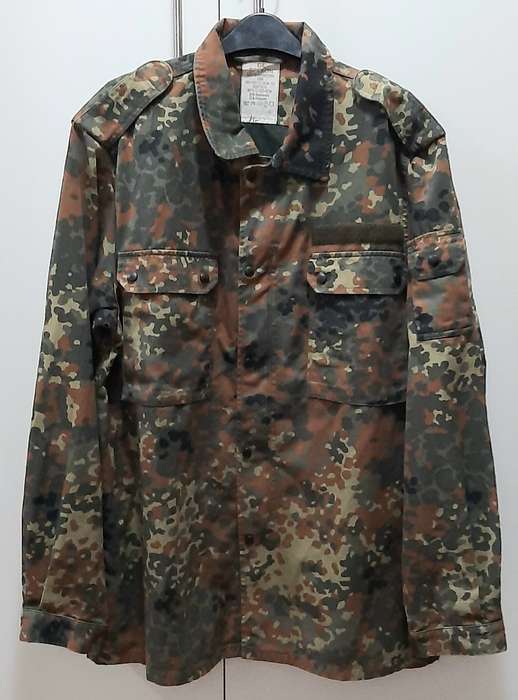 1990s German Bundeswehr Flecktarn Camouflage Field Dress Jacket with Zipper (L/XL)