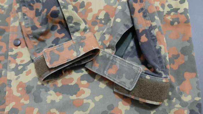 1990s German Bundeswehr Flecktarn Camouflage Field Dress Jacket with Zipper (L/XL)