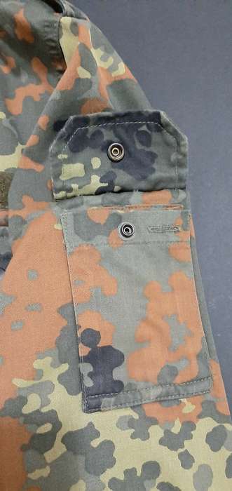 1990s German Bundeswehr Flecktarn Camouflage Field Dress Jacket with Zipper (L/XL)