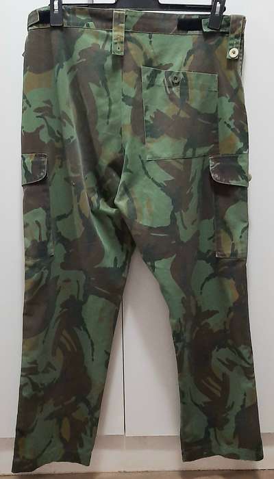 1990s New Zealand Defence Force DPM Camouflage Trousers (Large)
