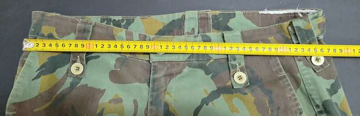 1990s New Zealand Defence Force DPM Camouflage Trousers (Large)