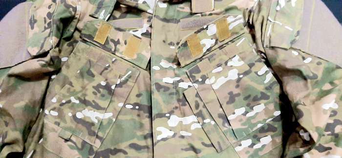 Afghanistan: U.S. Army 'Varied Terrain' Camouflage F/dress L/S Shirt ( L/XL).