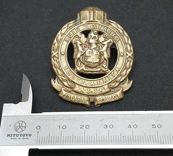 Border War: 1980s SA Railway Police 'National Task Force' Brass Beret Badge ( All Pins).