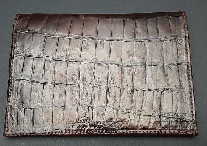 STUNNING: Late 20th Century- Gent's Tri-fold Crocodile Skin Leather Wallet (14cm x 19cm).
