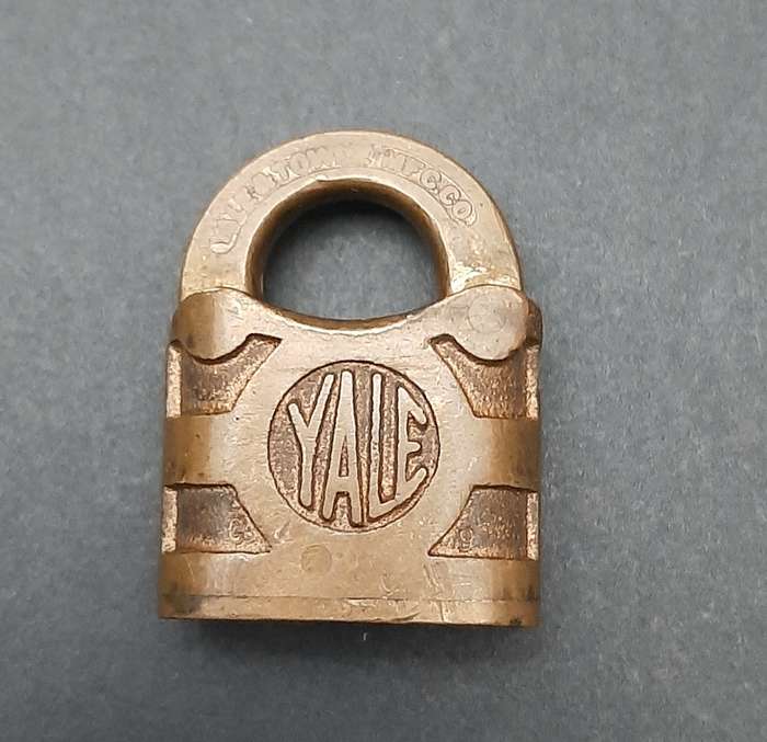 Early 20th Century: Yale & Towne Brass Padlock w/out Key (3.5cm x 3.5cm)