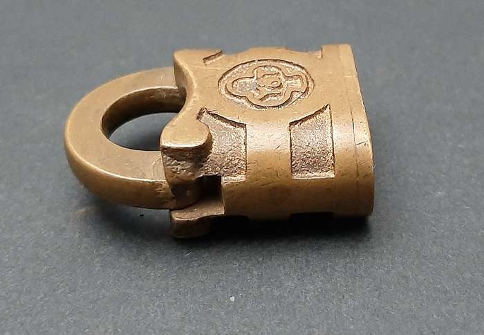 Early 20th Century: Yale & Towne Brass Padlock w/out Key (3.5cm x 3.5cm)