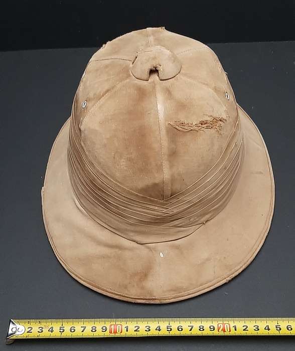 Rare 1940s SA Railways Khaki Pith Custodian Helmet with Pugaree Size 58/59