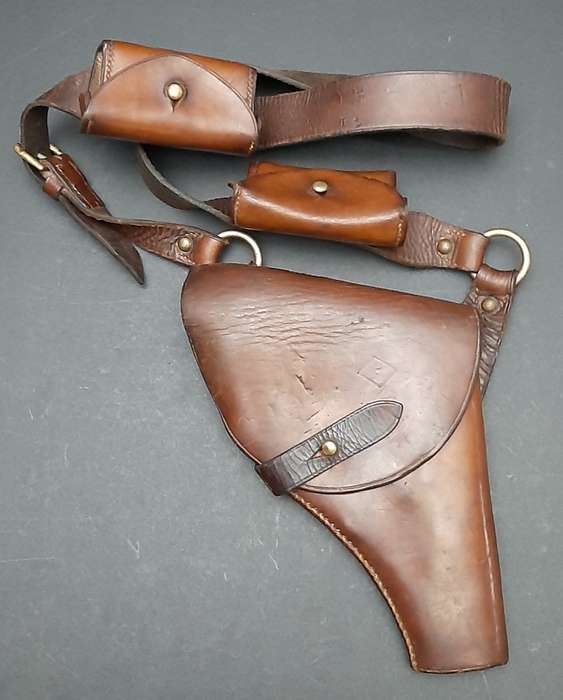 RARE: 1906 Natal Rebellion Era - S.A.C  . 455 Webley Short Leather Pistol Holster & Ammunition Pouch
