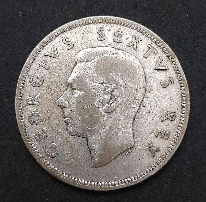 1952 South Africa: .500 Silver 2½ Shilling KGVI Coin (F).