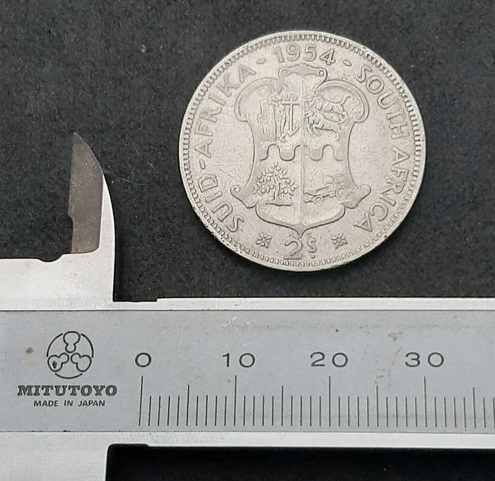 1954 South Africa: QEII .500 Silver 2 Shilling Coin (F/F+).