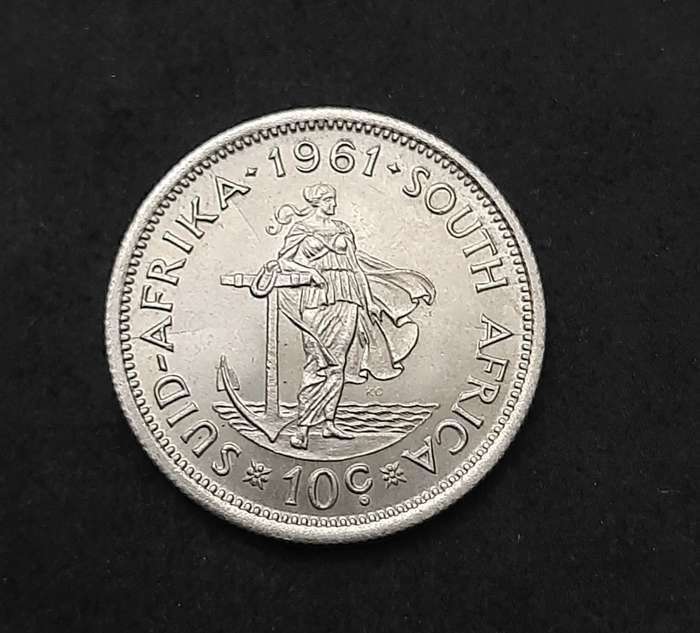 1961 South Africa: .500 Silver 10 cent Coin (XF/XF+).