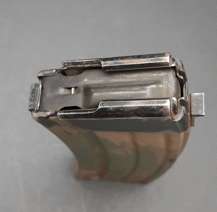 Early 1990s : ABS-ISD / Internal Stability Unit - Custom Camouflage 30 Rd Steel R5 Magazine #1