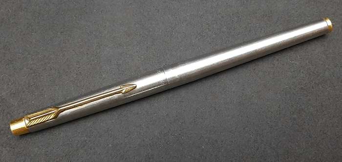 Vintage 1980s : Parker Stainless Steel Cartridge Ink Pen .