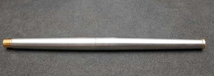 Vintage 1980s : Parker Stainless Steel Cartridge Ink Pen .