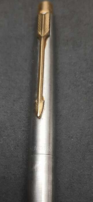 Vintage 1980s : Parker Stainless Steel Cartridge Ink Pen .