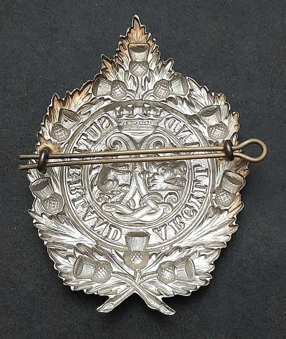WW1 / WW2 : Argyll & Sutherland Highlanders White Metal Glengarry/ Tam O'Shanter Badge (Lugs+Pin).