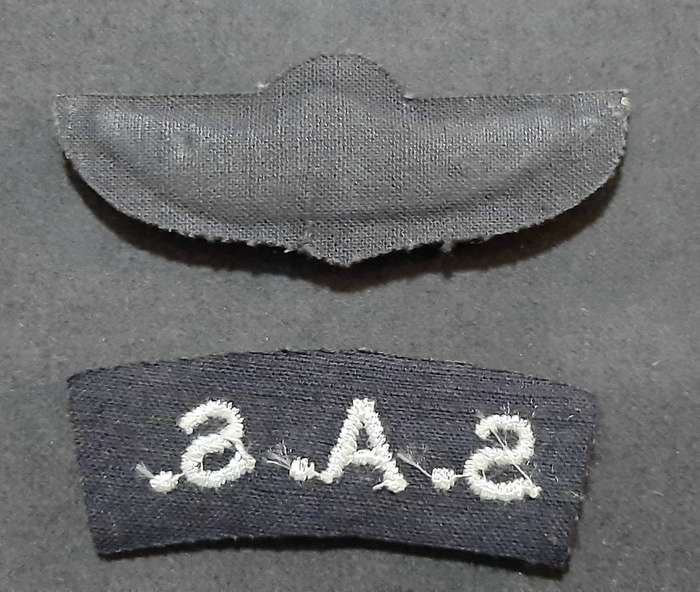 RARE: Early 1980s New Zealand S.A.S Patt.44 Maroon Title & Parachute Wing ( 2 Pcs).