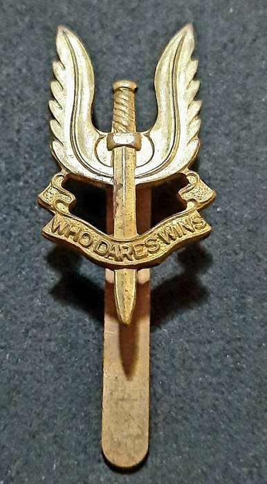 RARE: 1980s British S.A.S Bronze Metallic Beret Badge w/ Slide.
