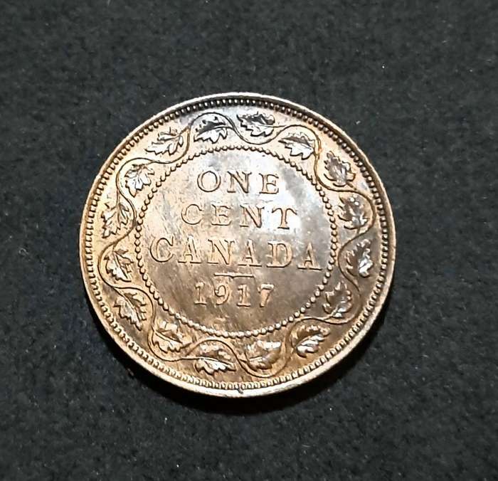 Canada: 1917  KGV Bronze 1 Cent Coin (XF).