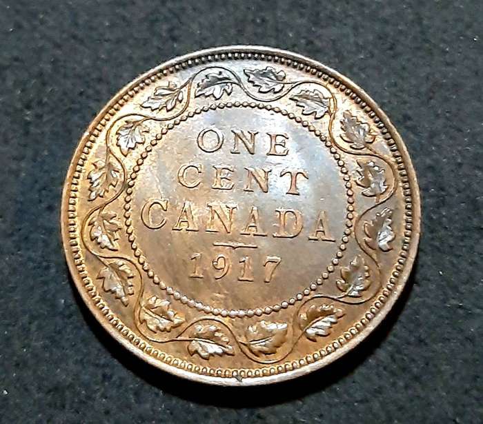 Canada: 1917  KGV Bronze 1 Cent Coin (XF).