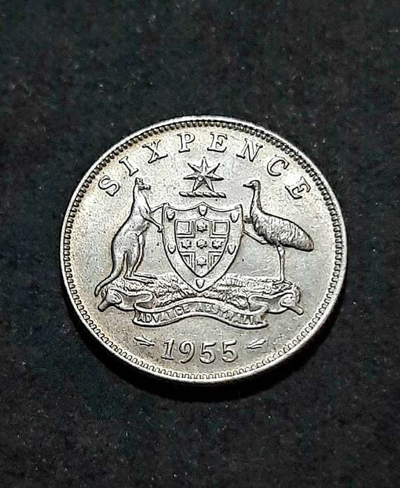 RARE: 1955 Australia QEII .500 Silver 6d Coin (XF+).