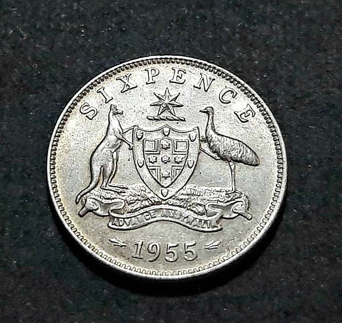 RARE: 1955 Australia QEII .500 Silver 6d Coin (XF+).